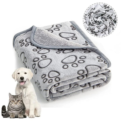 Soft Fluffy Pet Blanket – Warm Cartoon Design