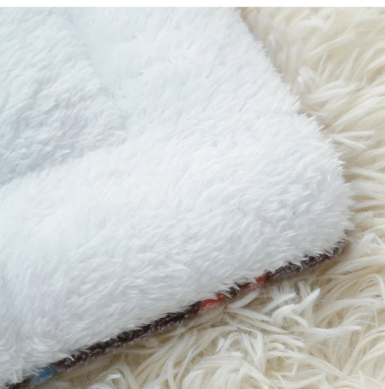 Flannel Pet Sleeping Mat – Cozy Dog & Cat Bed