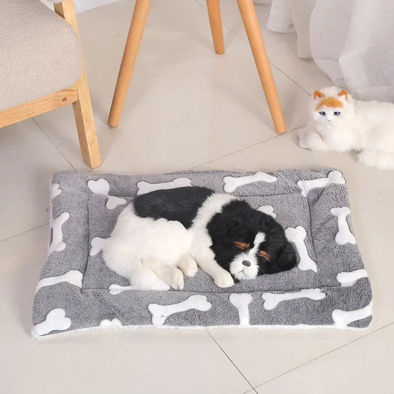 Double-Sided Plush Pet Mat – Cozy Bed & Blanket