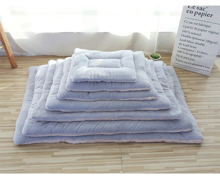 Double-Sided Plush Pet Mat – Cozy Bed & Blanket