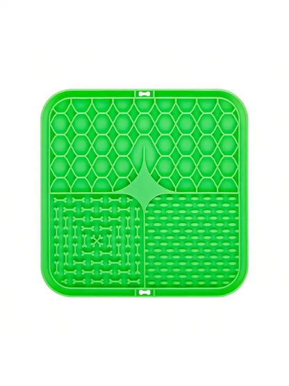 Silicone Pet Licking Pad – Slow Feeder with Suction Cup